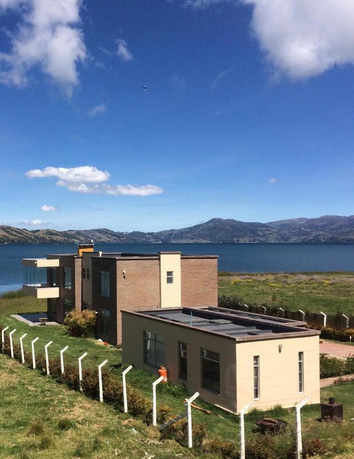 アキタニア Casa El Pino Bed & Breakfast エクステリア 写真