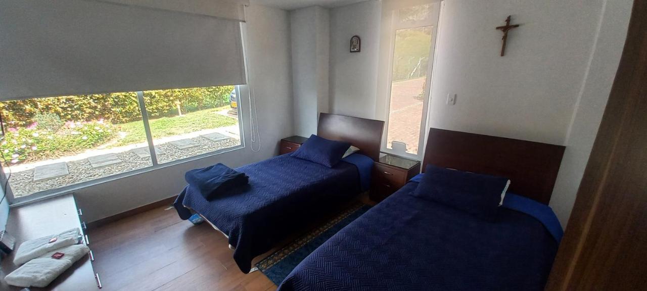 アキタニア Casa El Pino Bed & Breakfast エクステリア 写真